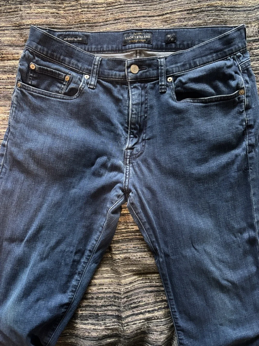 Lucky Brand Men’s 410 Athletic Slim Jeans